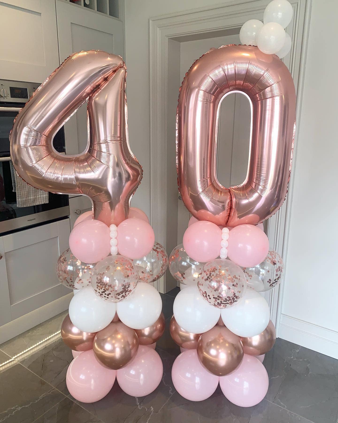 素敵な日に✨数字バルーン ローズゴールド アルミ風船 誕生日 ナンバー0 Amazon | EXGOX 数字 バルーン 大きい ローズゴールド 誕生日 ナンバー