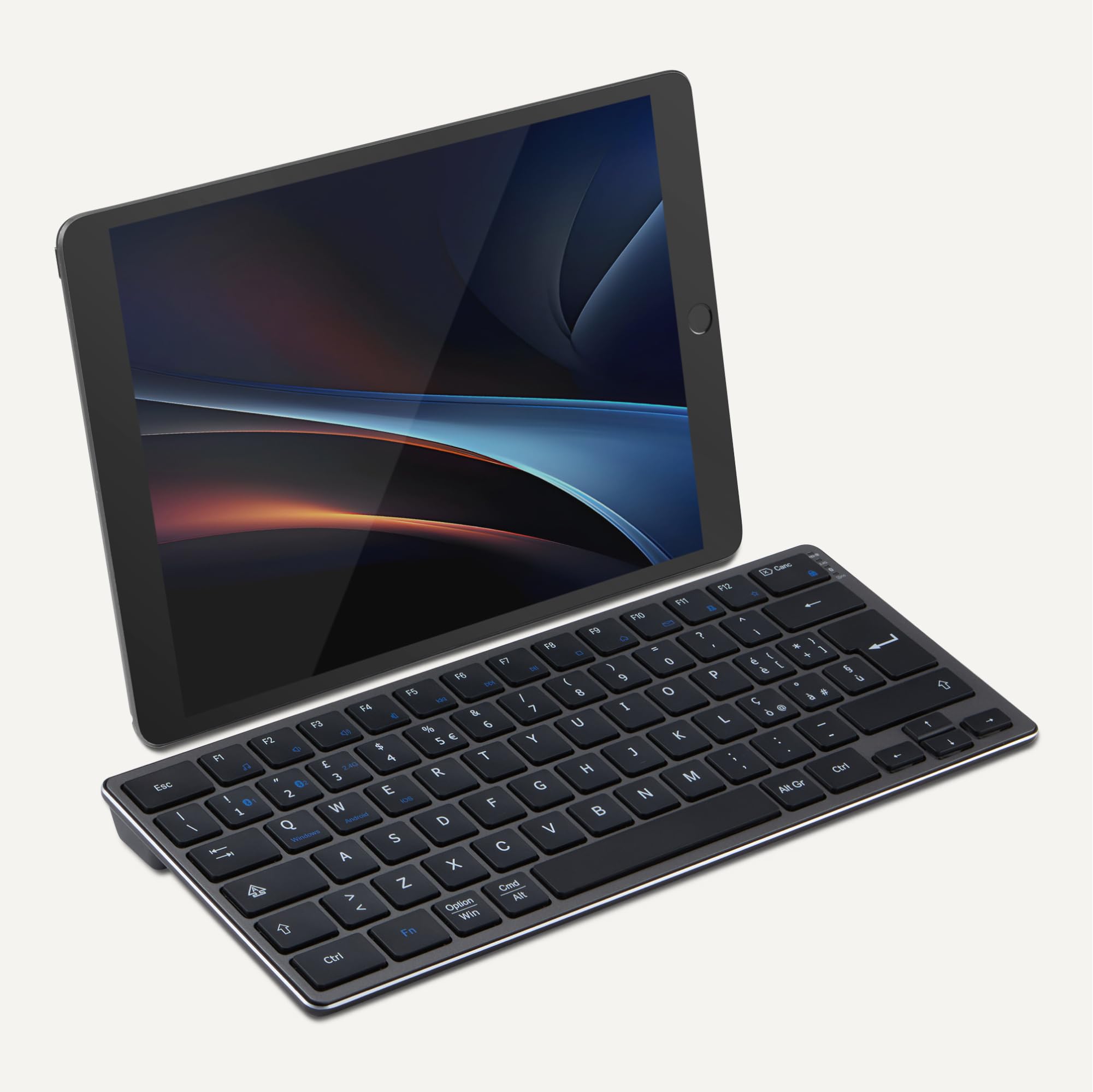 Amazon Basics Tastiera wireless per tablet, portatile, compatibile con PC, MacOS, laptop, smartphone, tablet