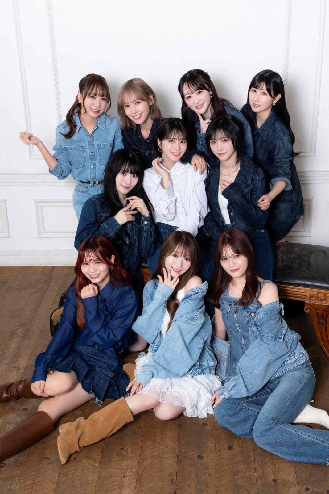 Amazon.co.jp: ＝LOVEオフィシャルカレンダーブック 2026.4~2027.3