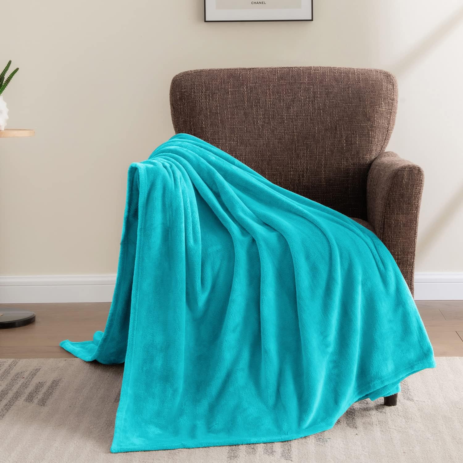 BEDELITE Fleece Blanket Teal Throw Blanket for Couch & Bed, Luxury Plush Cozy Fuzzy Blanket 50" x 60", Super Soft Warm Lightweight Throw Blanket for Travel Camping - Image 7