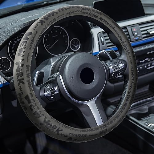 GSPSCN Funda para volante de cuero prémium con estampado de letras 3D, sin olor, resistente al calor, antideslizante, deportiva para mujeres y