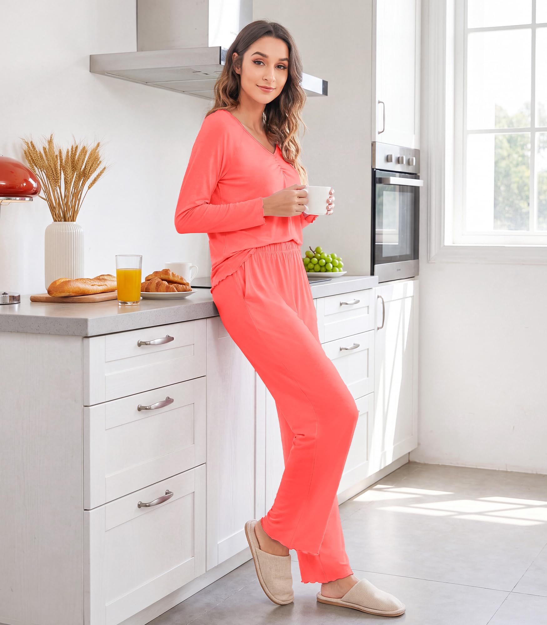 WiWi Pigiama da donna in bambù, comodo, elasticizzato, a maniche corte, con pantaloni, S-2X