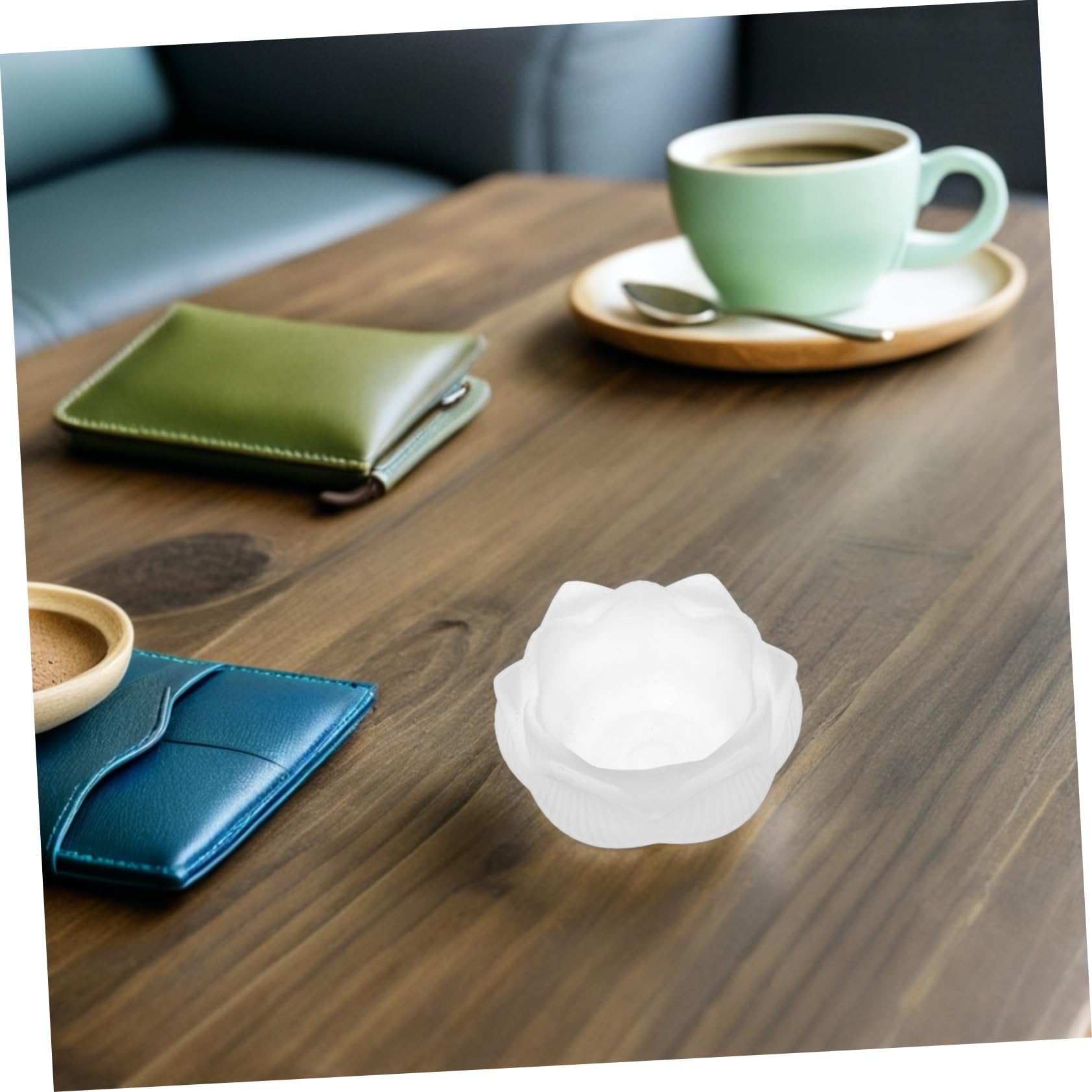 Portavelas de Loto de Cristal Blanco, 4 Piezas, para Té | Base Artesanal en Vidrio, Forma de Flor, Uso en Oración y Altares Domésticos, Diseño Simbólico