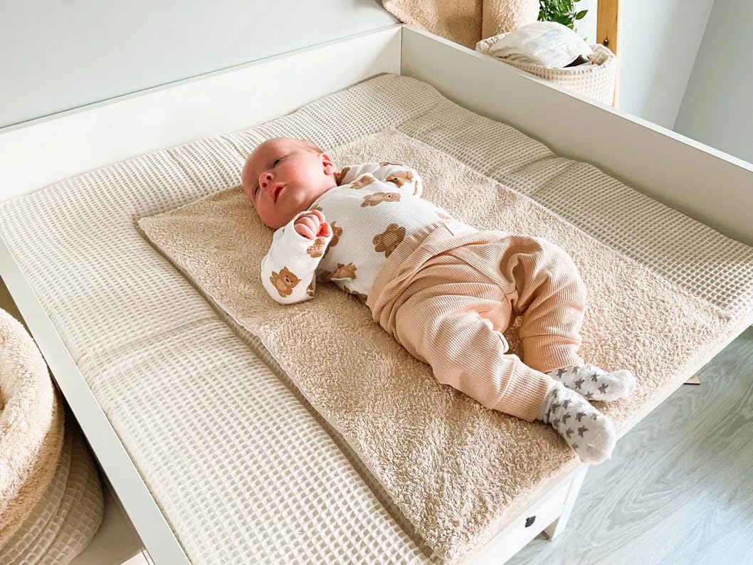Wickelauflage Set 6-teilig – Wickelunterlage aus Waffelstoff & Frottee mit Druckknöpfen – Baby Wickelauflage – Wickeltischauflage – 75x75 cm (Breite x Tiefe), Hellbeige