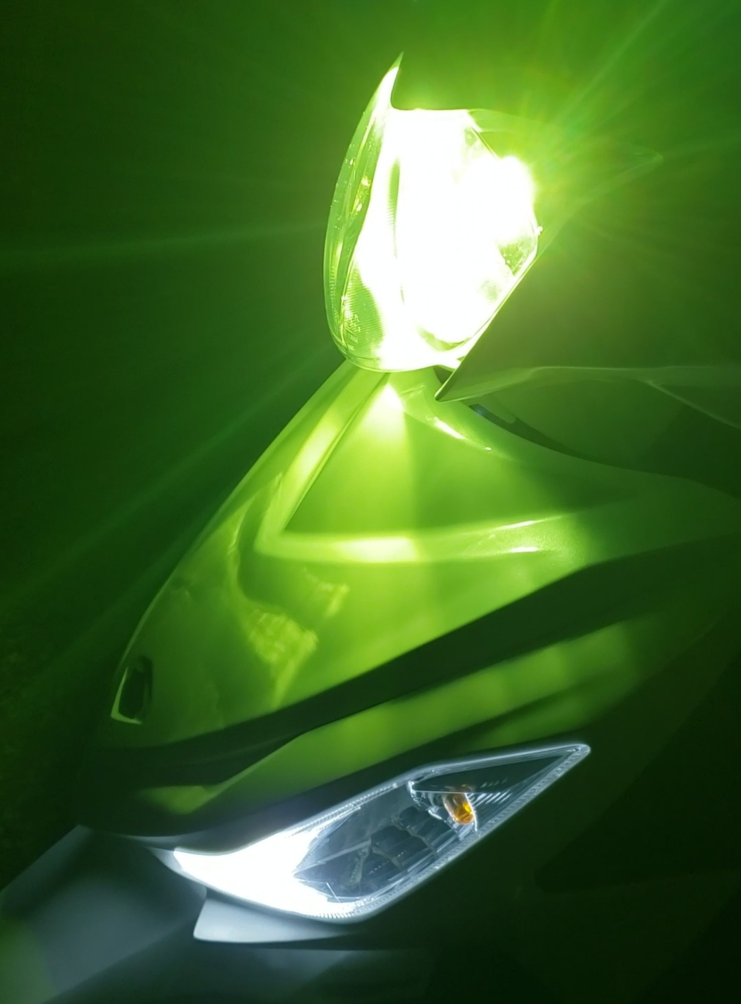 Amazon | スーパーブライト 最新型 H4 バイク LED ヘッドライト