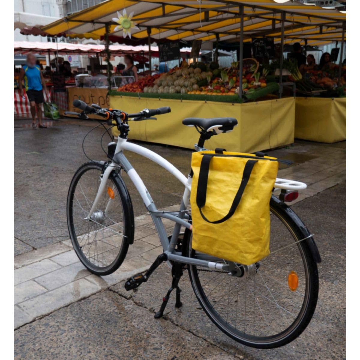 Hapo-G - Sacoche Arrière Vélo Jaune - Fixation Porte-Bagages - Polypropylène Recyclé - 17L - Anse de Portage - Compatible E-Bike - Crochets 8, 11, 15 mm - Dimensions 29x40x18 cm - Charge Max 5 kg