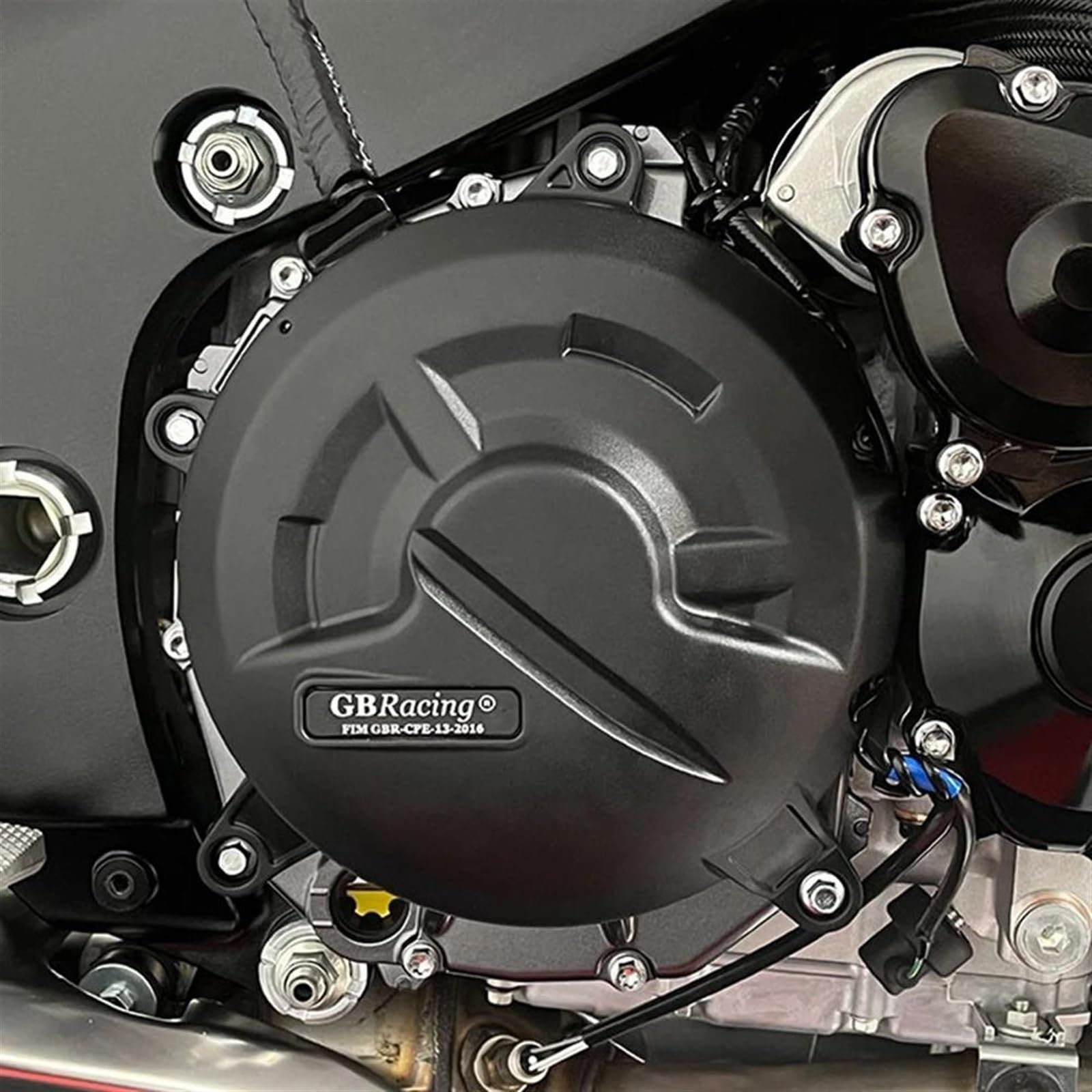 鮫吉　ジェネレーターカバー　彫り込み 鮫吉 ジェネレーターカバー 彫り込み Engraving the crankcase