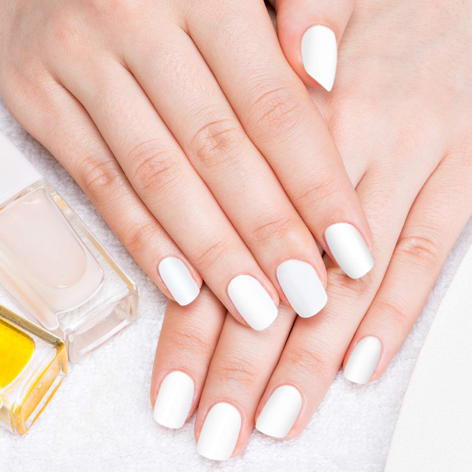off white short nails