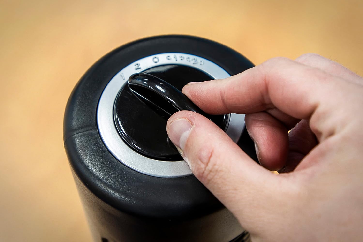 Sealey STF12C 12" Oscillating Desk Tower Fan 2-Speed