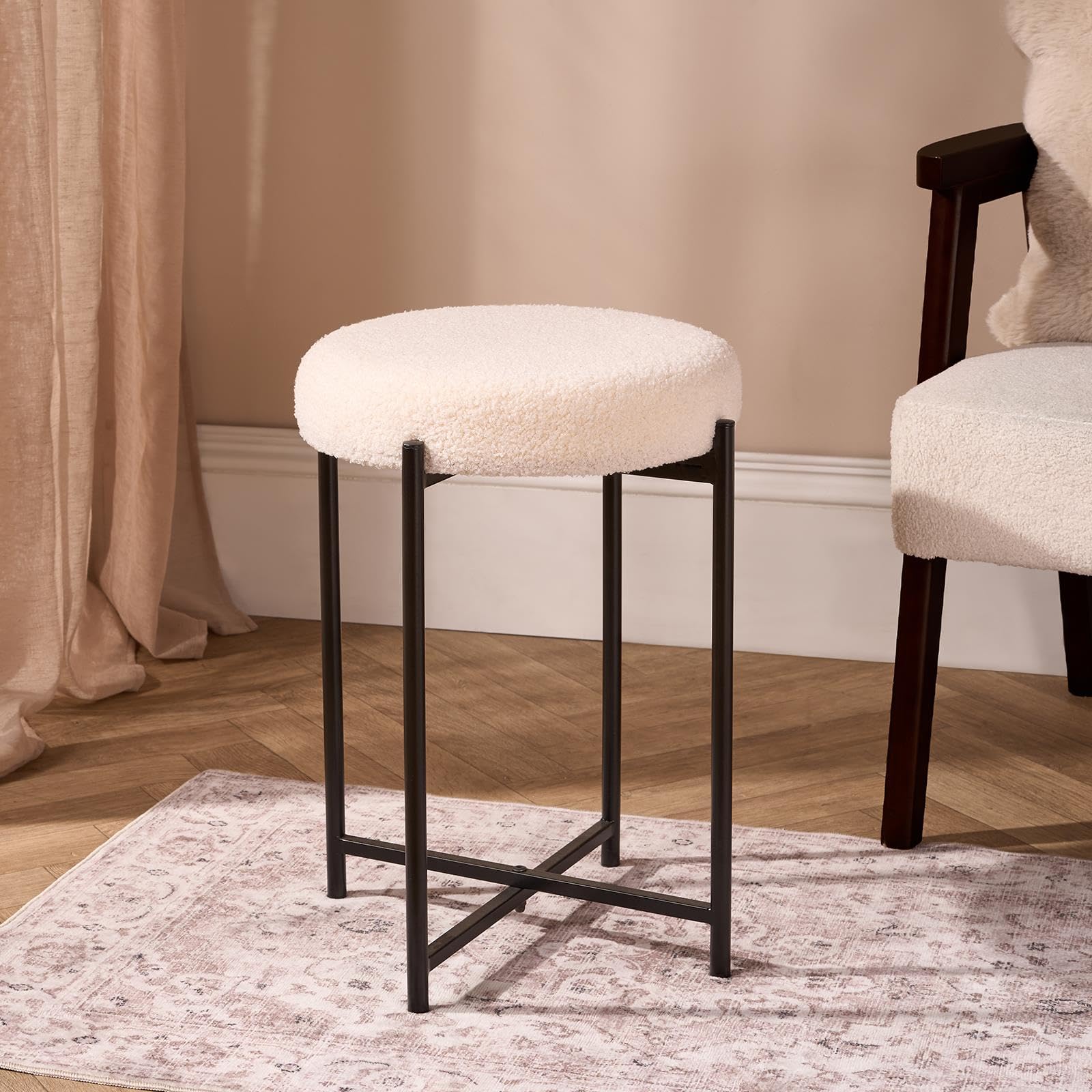 OHS Round Boucle Vanity Chair, Modern Upholstered Dressing Table Chair Makeup Vanity Stool for Living Room Entryway Bedroom Chairs with Metal Legs Padded Seat Stool, Cream