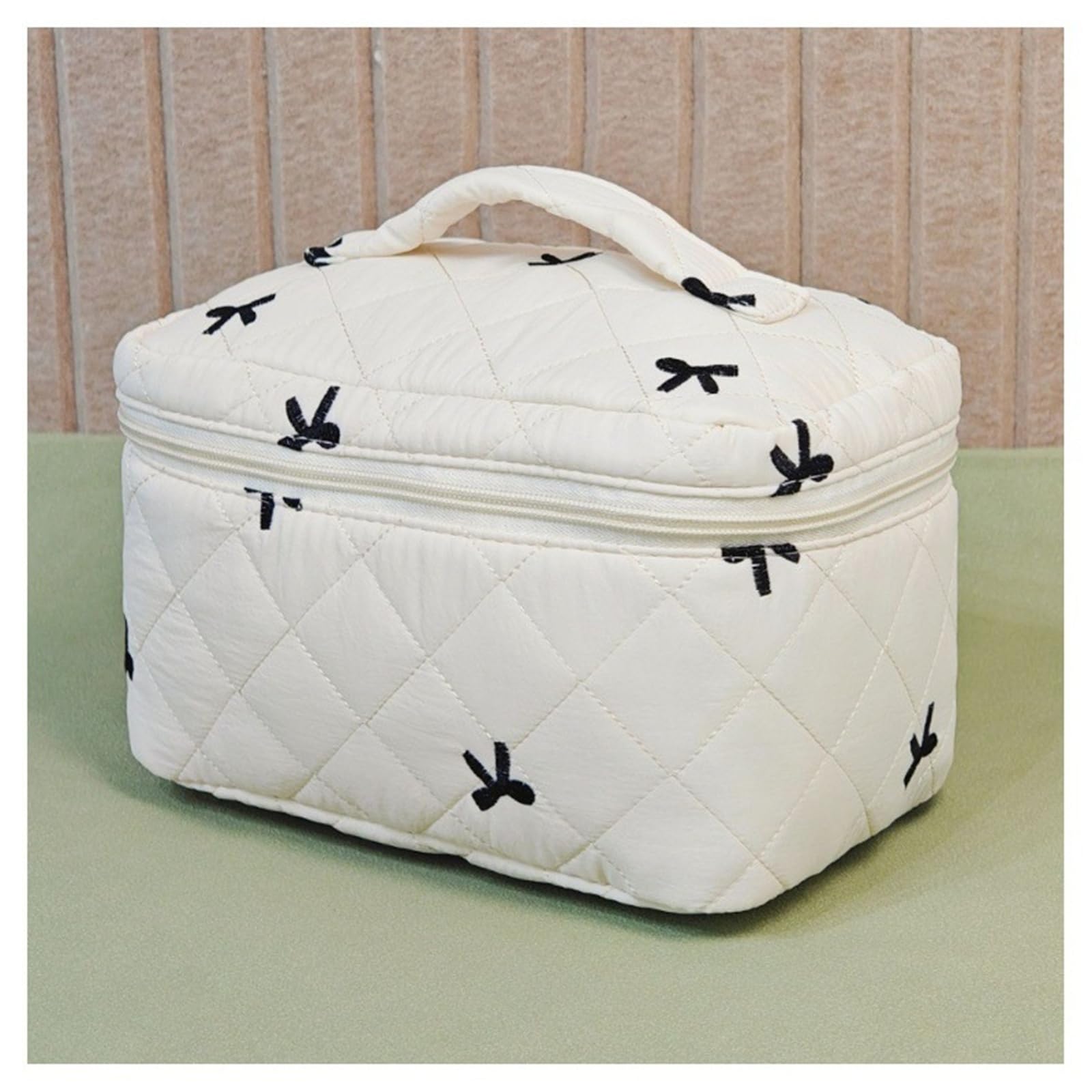 Borsa for il trucco portatile da donna, grande capacità, borsa da viaggio for articoli da toeletta da donna(White Four-Piece Set)