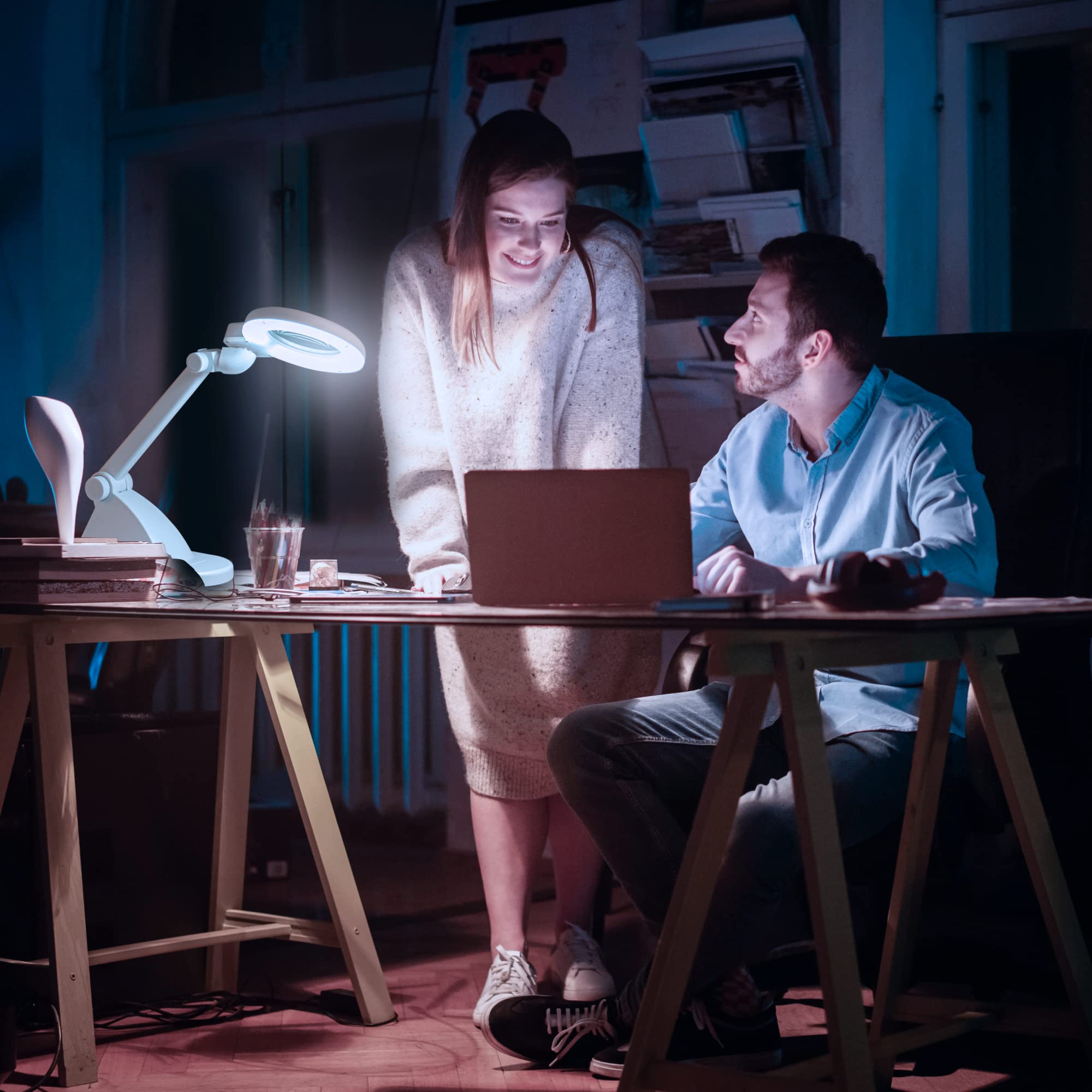 Lampe Loupe LED de Bureau 5 dioptries - esthétique modélisme Professionnel Broderie - entièrement Pliable - lentille 90 mm
