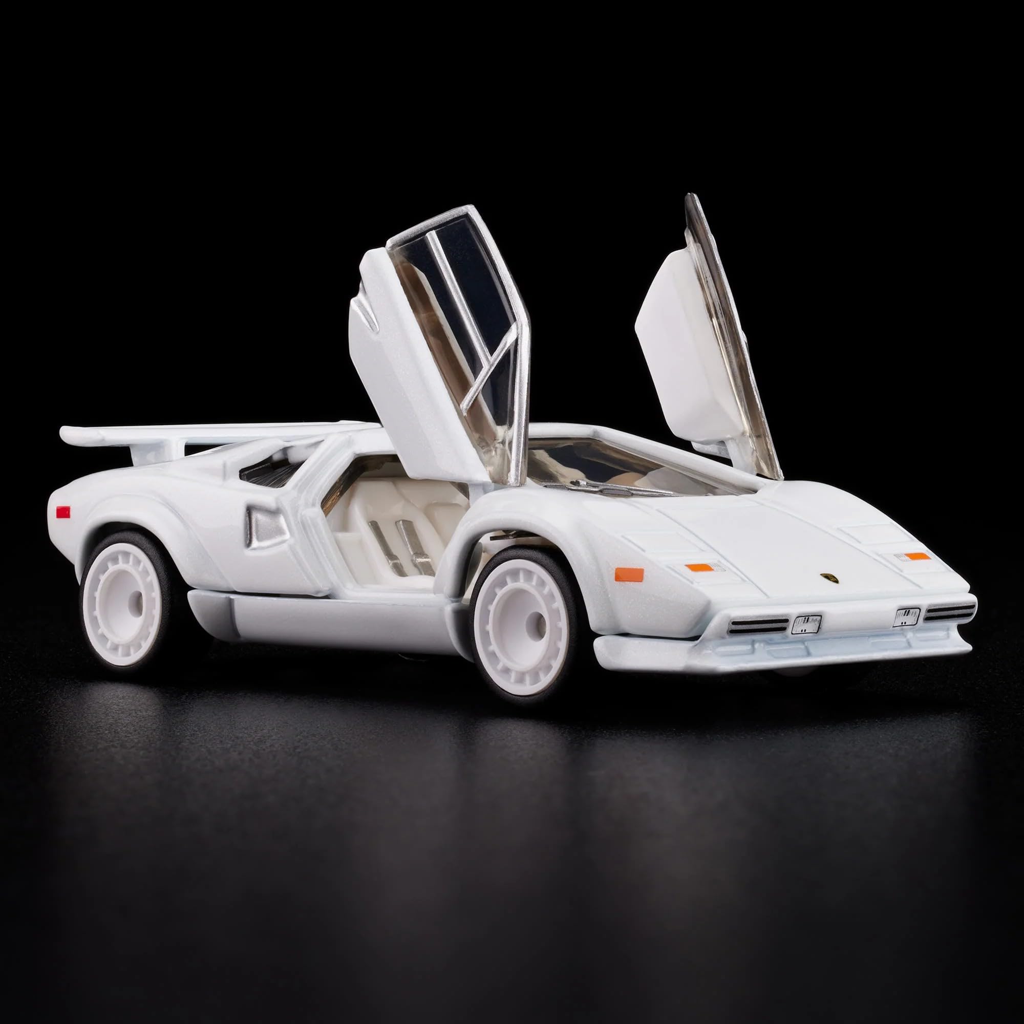 Hot Wheels RLC Exclusive 1982 Lamborghini Countach LP 500 S 1:64