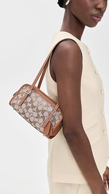COACH Swing Zip 20