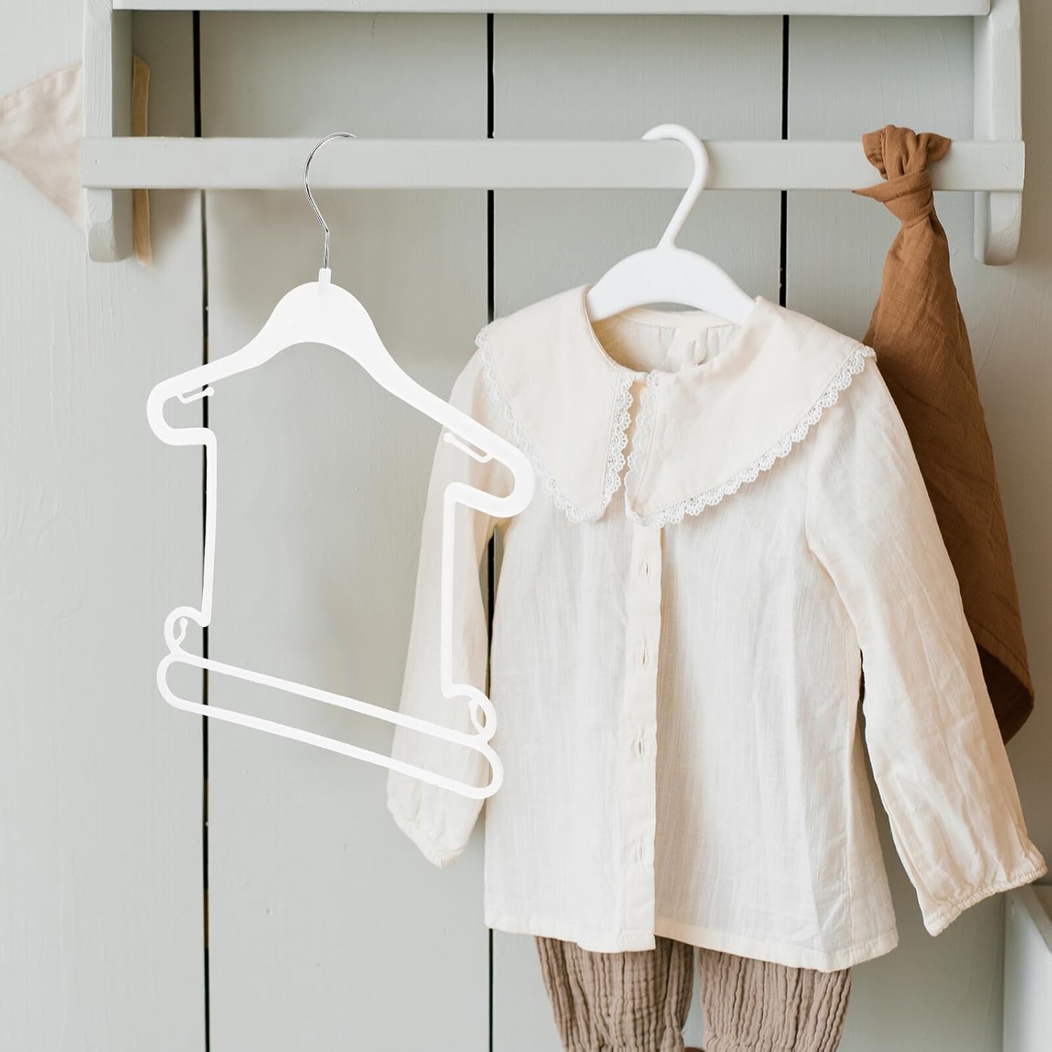 OSALADI 10pcs Plastic Clothes Hangers Clothes Organizer Nursery Closet Storage Display Racks for Boys