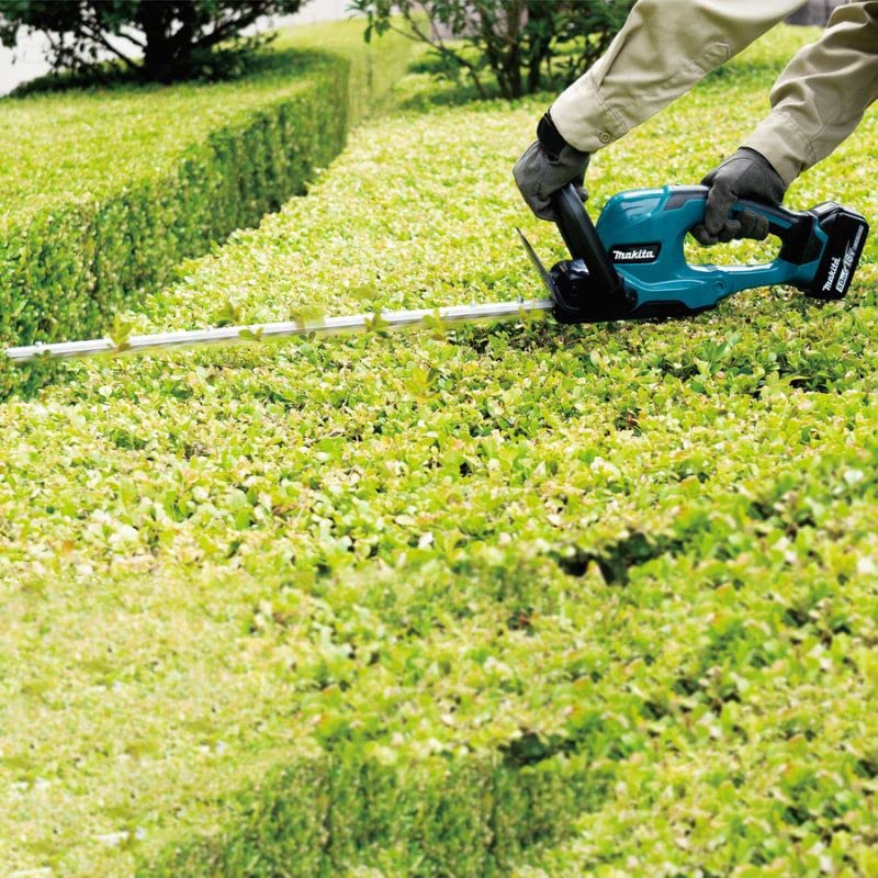 Makita DUH607RT 18V Li-ion LXT 60cm Hedge Trimmer Complete with 1 x 5.0 Ah Battery and Charger - Image 2