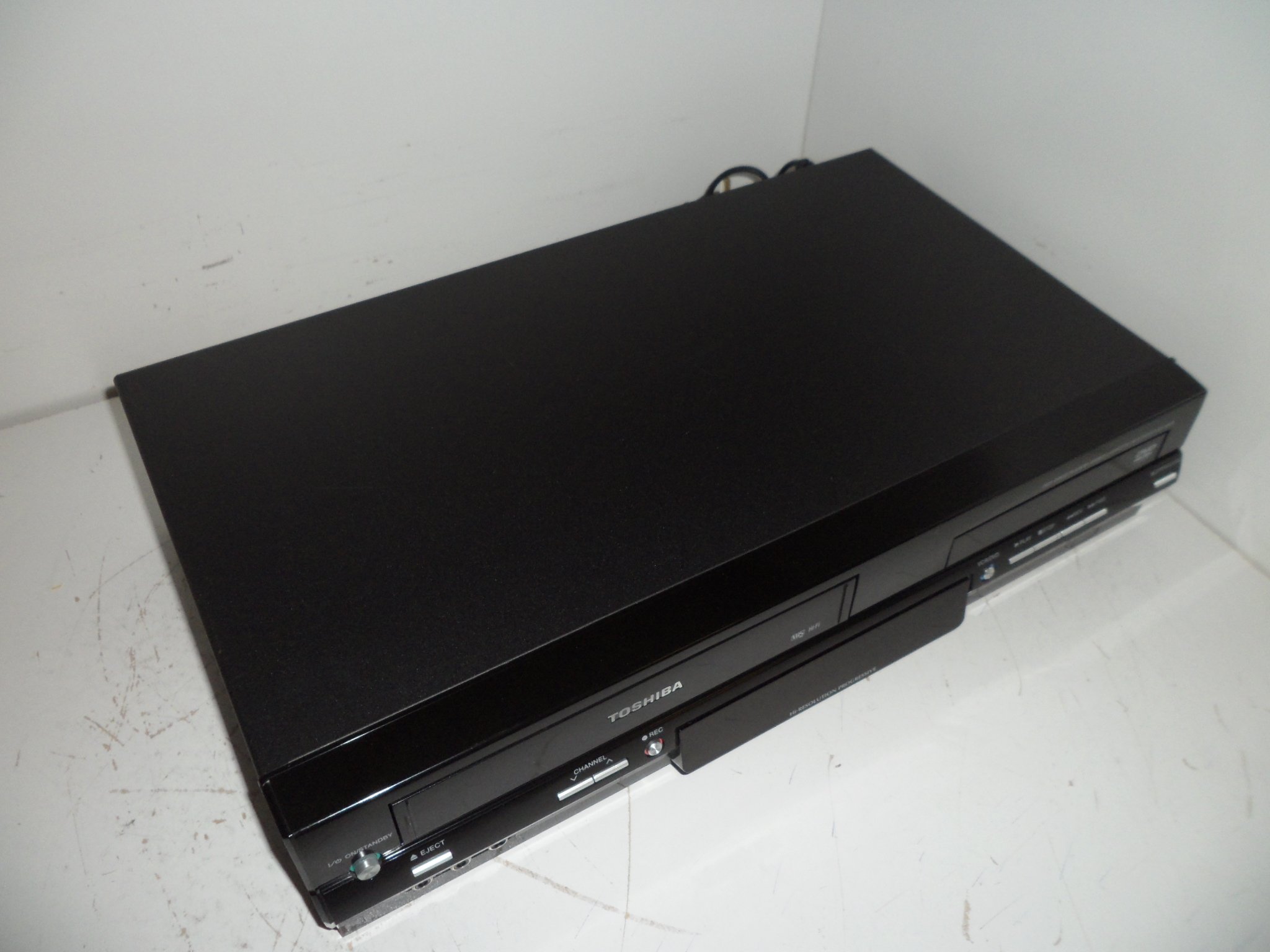 Toshiba SD38VB - DVD Player & VHS Combi