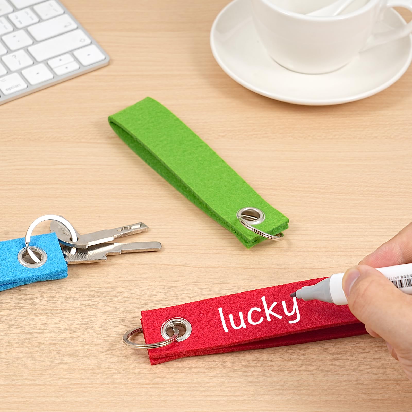 TECHEEL Filz Schlüsselanhänger - 24-teiliges DIY Set Mit Metallringen Zum Selbstgestalten