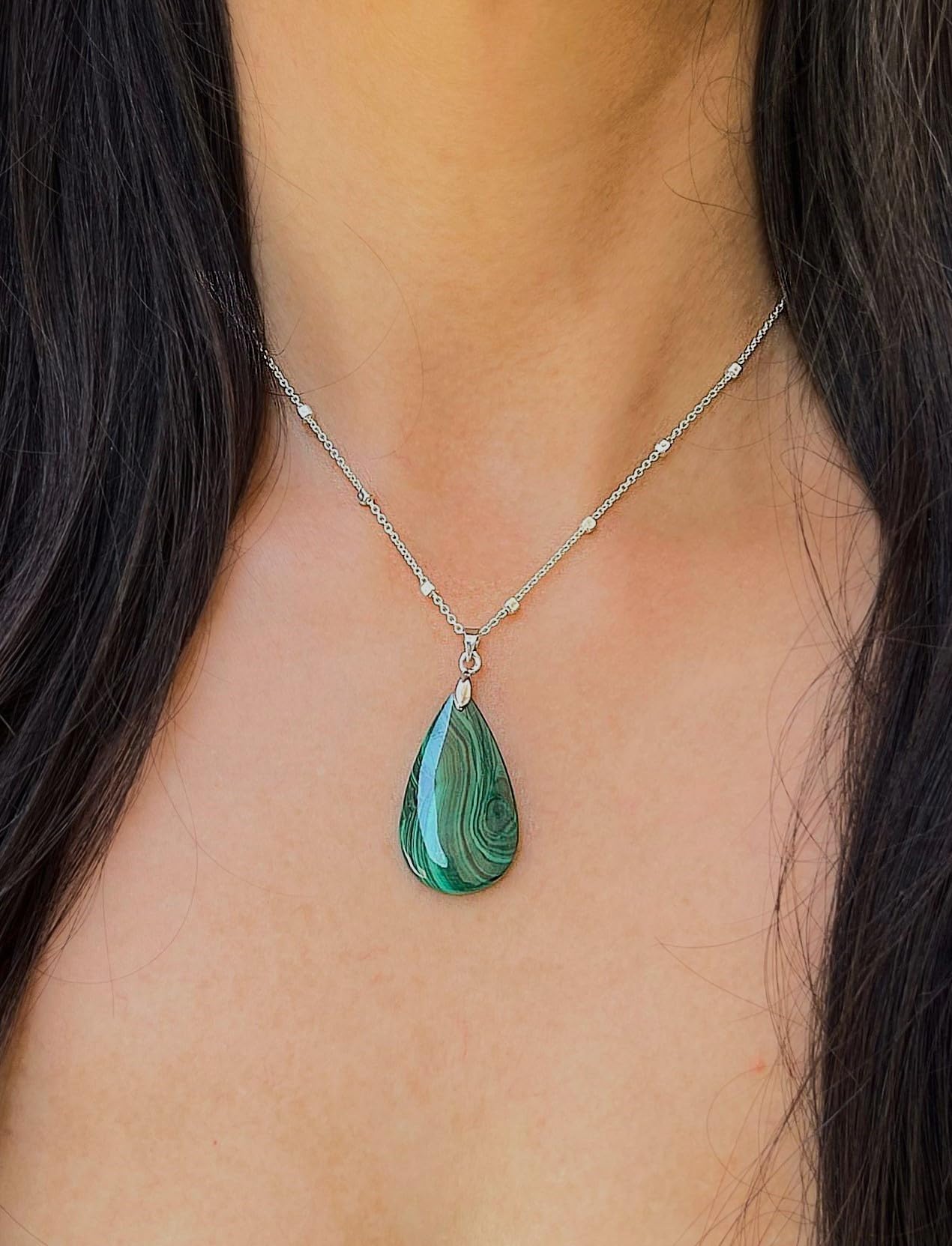 Collar para mujer plata de Ley 925 con colgante gota de agua lagrima - Piedras semipreciosas naturales malaquita curativas y energeticas - Amuletos para la buena suerte