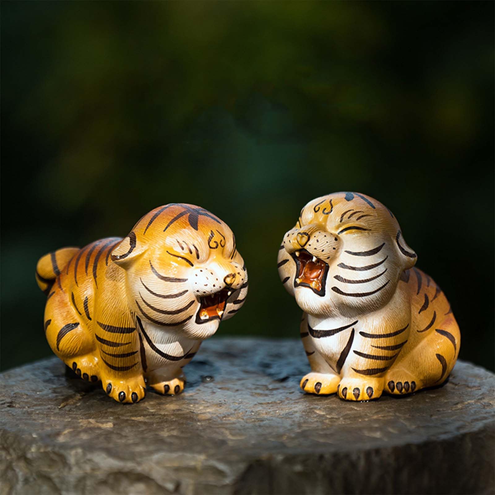 Amazon.co.jp: かわいい 虎の置物 インテリア雑貨 トラ 置物 おもしろ