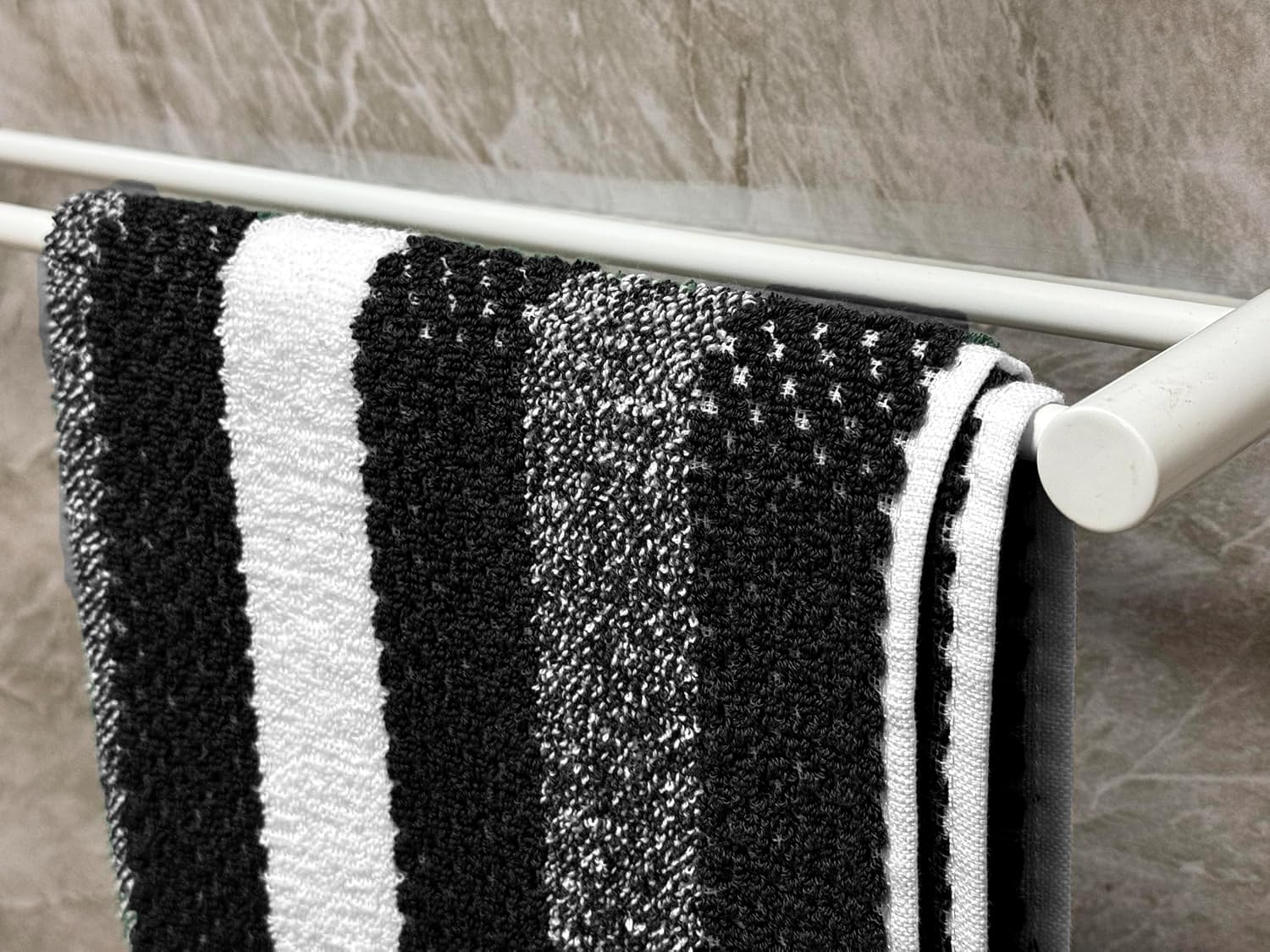 Towelogy® Quick Dry Patterned Hand Towels for Bathroom, Black, 80x50cm - Image 2