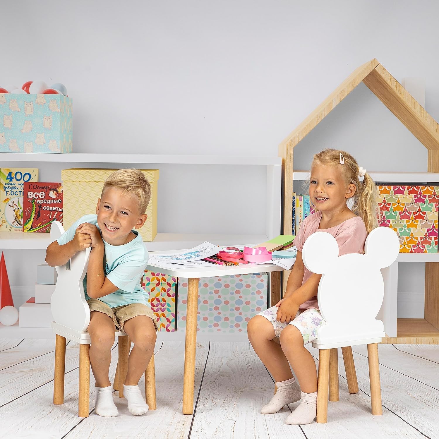 PlayPals Tavolo e Sedie per Bambini - Set Legno 50x60 cm