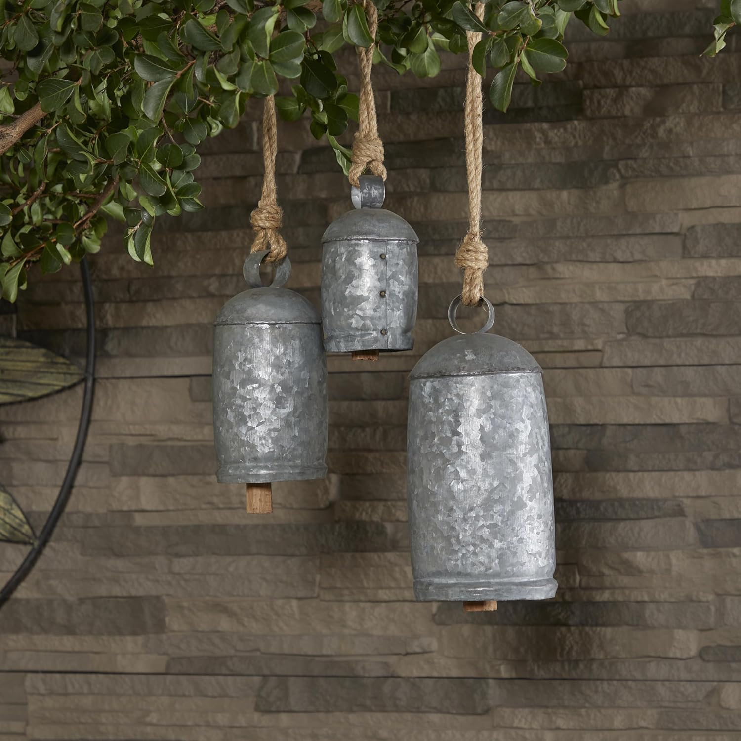 Campane rustiche in argento per ghirlande, ornamenti a vento, campane ecorative, campane di Natale e slitta, set di 3