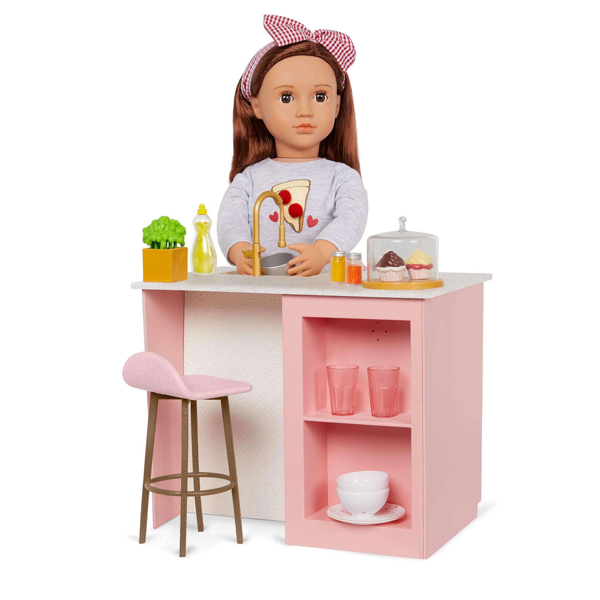 Our Generation - OG Cooking Island - Jeu de Cuisine et Lave-Vaisselle - Meubles de Maison de poupée et Aliments pour Jouets - Accessoires pour poupées de 46 cm - Jouer à Faire Semblant - 3 Ans et +