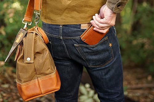 Miniatura 7 de 1844 Helko Werk Frontier Collection Billetera plegable de cuero - Carteras para hombre fabricadas en Estados Unidos - Billetera plegable para