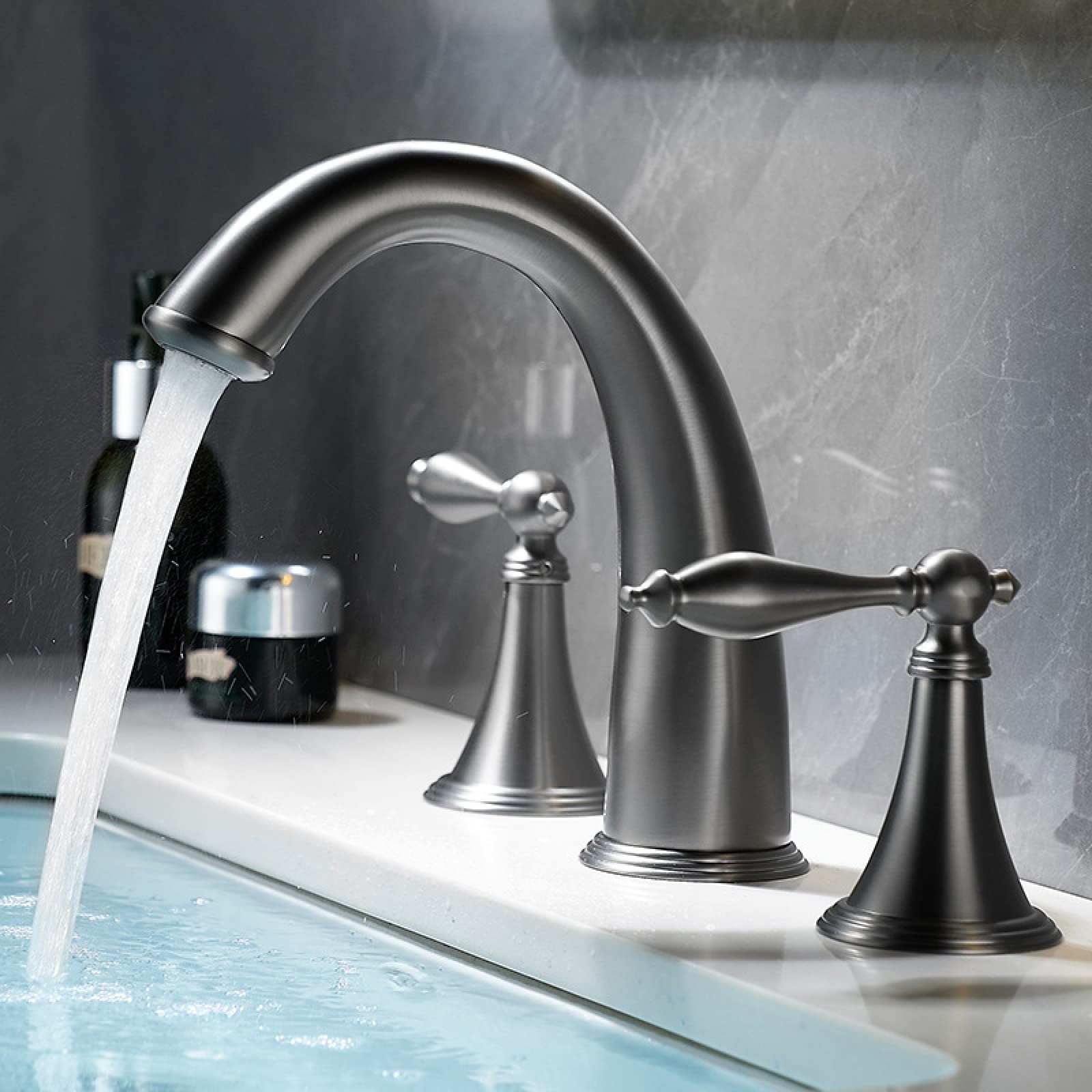 Robinet de salle de bain 3 trous en laiton anti-calcaire et durable