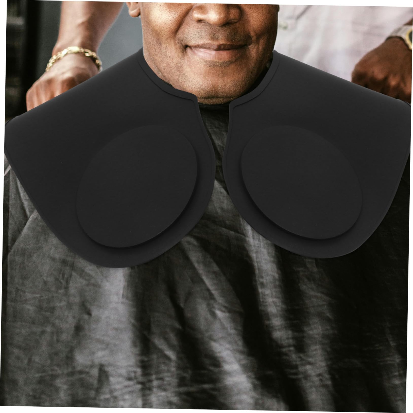 Silicona Grande Cape de Corte de Pelo para Salón Protector de Cuello para Adultos y Antipelo y Antitinte con Líneas Guía Auxiliares Negro