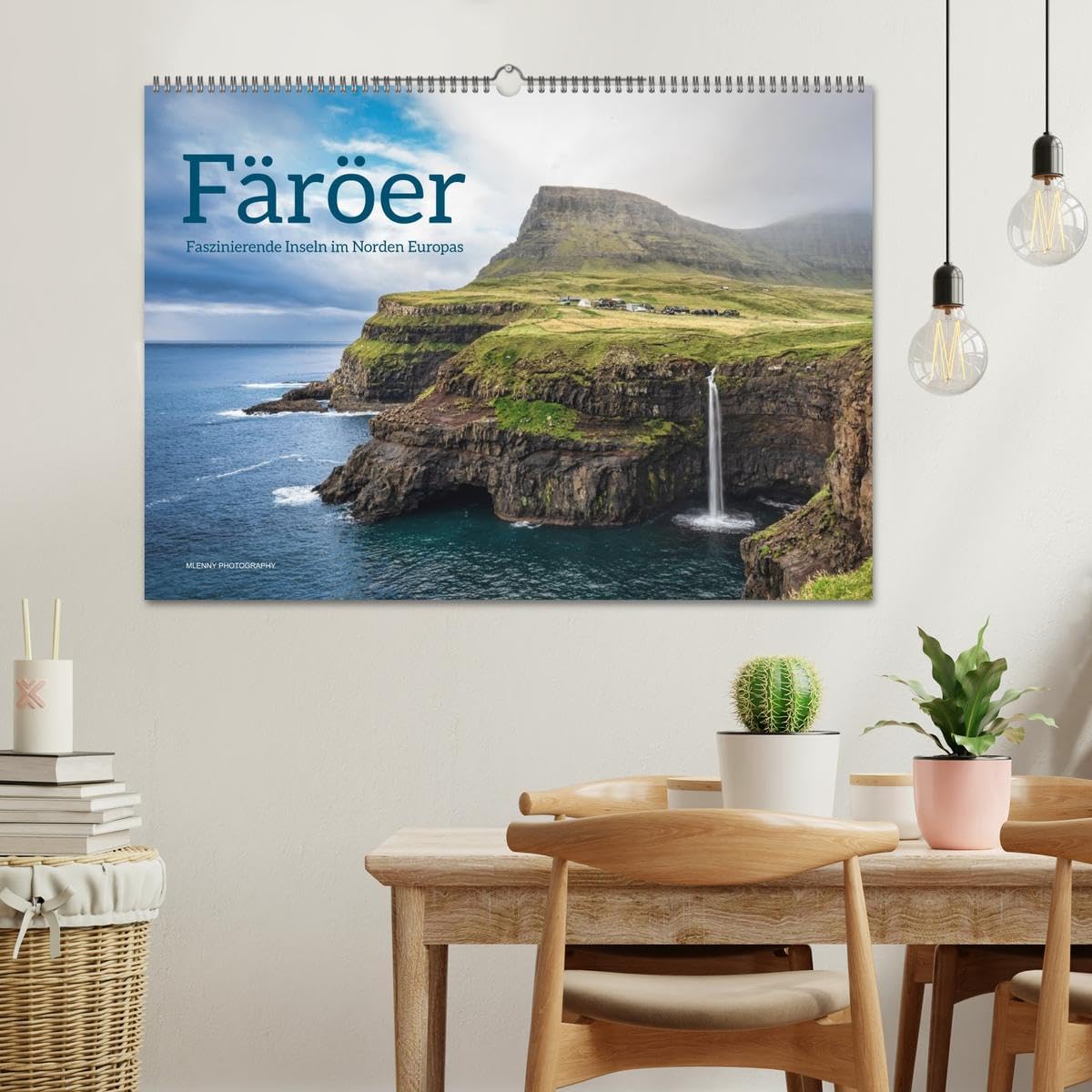 Färöer - Faszinierende Inseln im Norden Europas (Wandkalender 2026 DIN A2 quer), CALVENDO Monatskalender: Zwischen Himmel und Atlantik liegen die Färöerinseln, geprägt von wilder Schönheit.