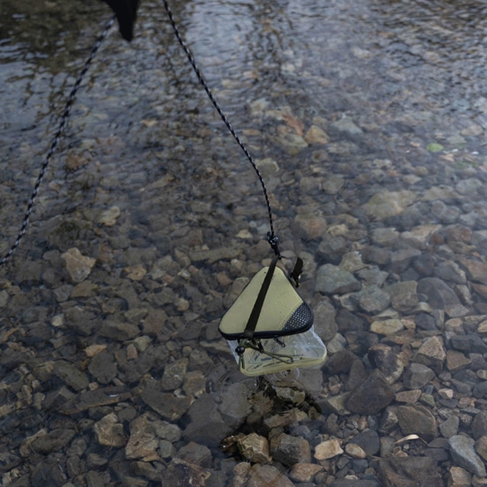 Secchio da pesca triangolare pieghevole trasparente secchio per pesci vivi contenitore per esche vive secchio d'acqua portatile multifunzione