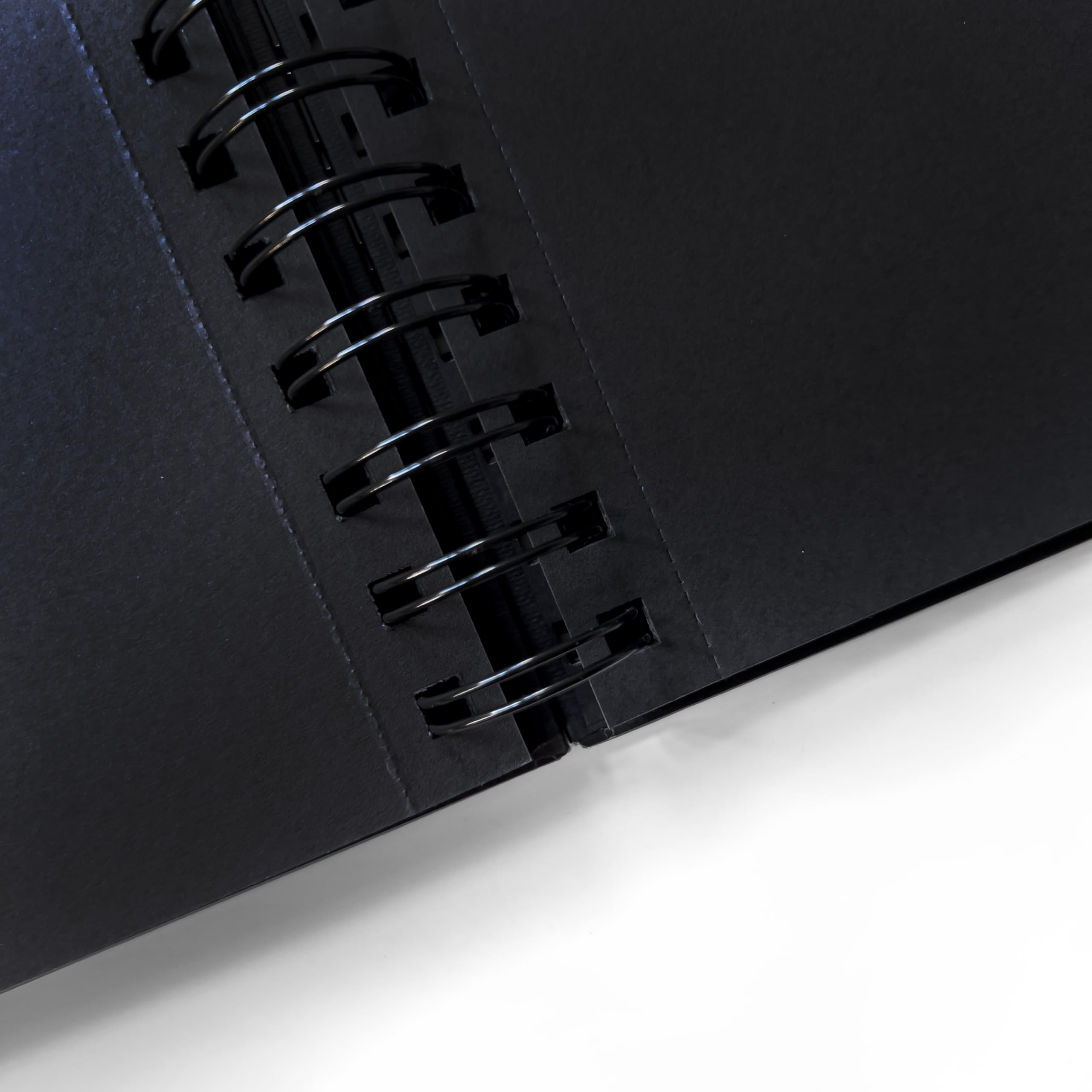 Elements A4 Wire-O Sketch Book, 50 Black Sheets (100 Sides), 200 GSM No Acid Paper - Image 3