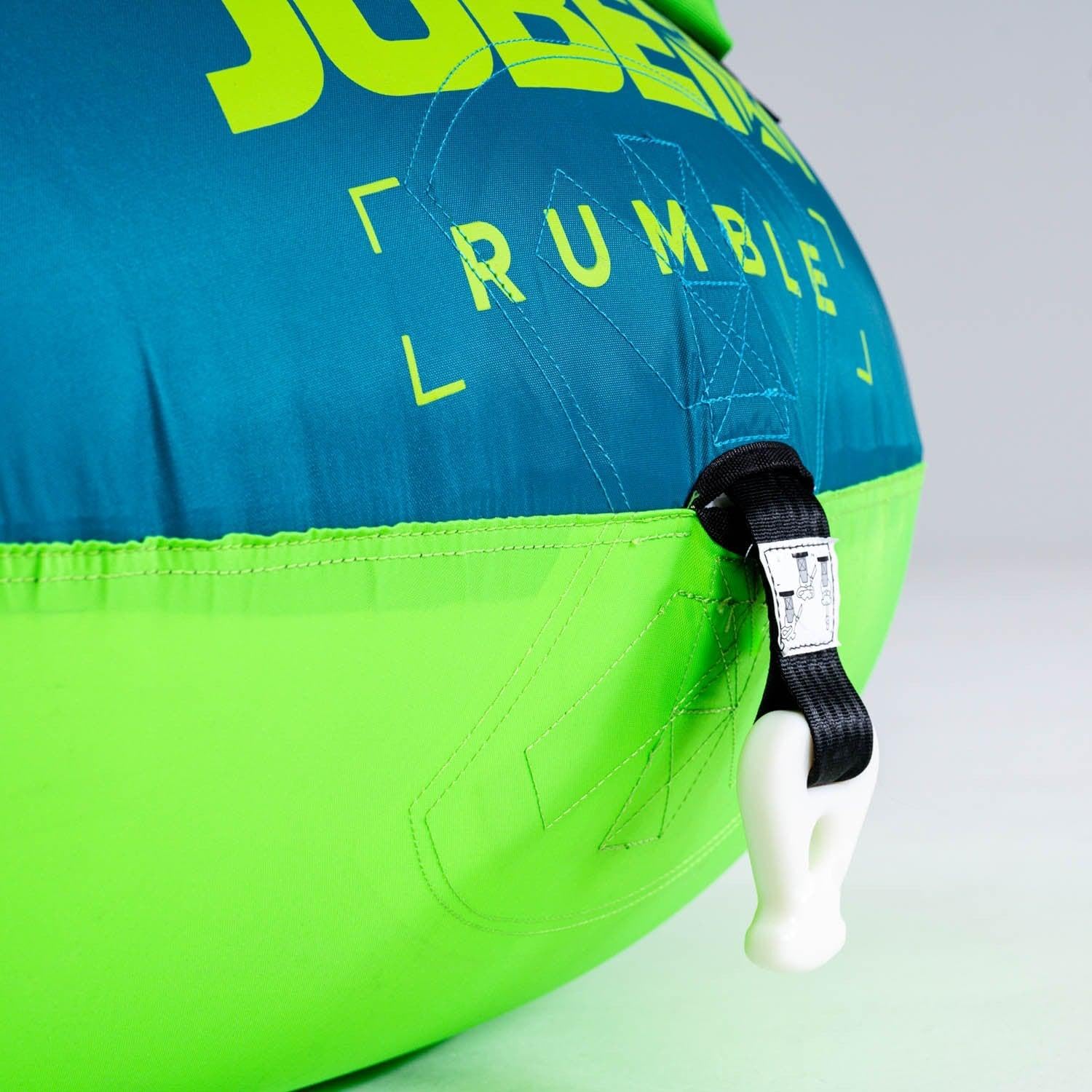 Jobe Rumble Schwimmring, gezogen