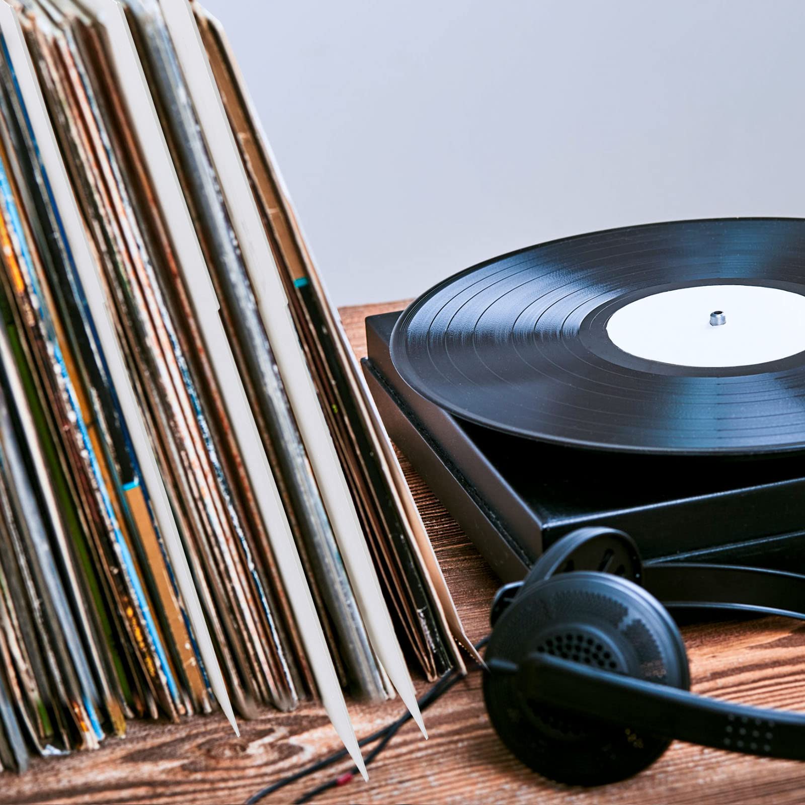 Gueevin 60 divisori per dischi in vinile, 31,8 x 34,9 cm, con 2 fogli di adesivi A-Z per organizzare la protezione (bianco lucido)