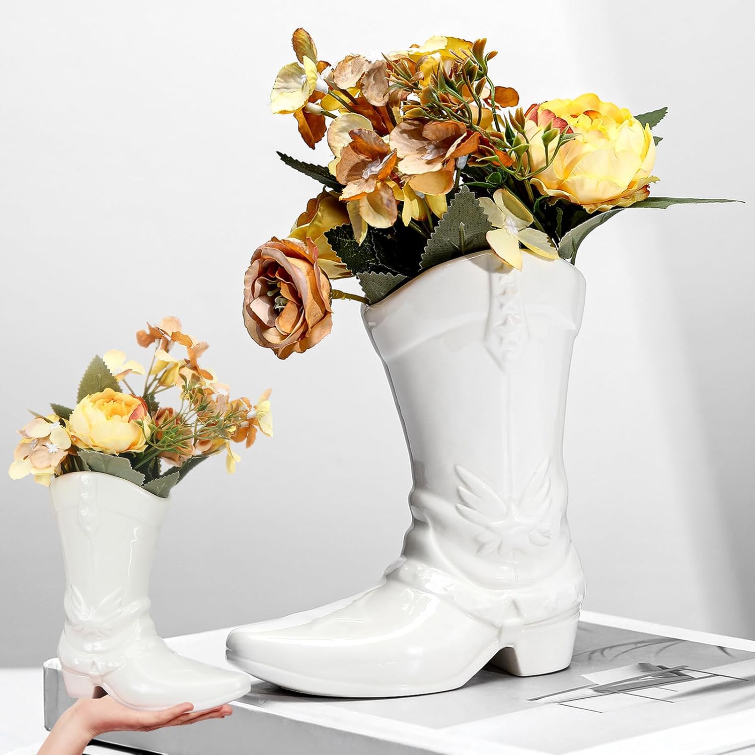 CroBlissful 8.7 Inch Cowgirl Boot Vase for Book Shelf Ceramic Cowboy Decoration Arrangements Nice Western Country Accent Vase Unique Boot Planter for Modern Aesthetic Room Wedding Decor (Pink)