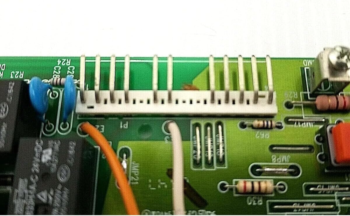 Replacement for Chamberlain Circuit Board 41A5021-C 41A5021-D 41A5021-E 41A5021-F 41A5021-I Compatible with 41A5021-I.