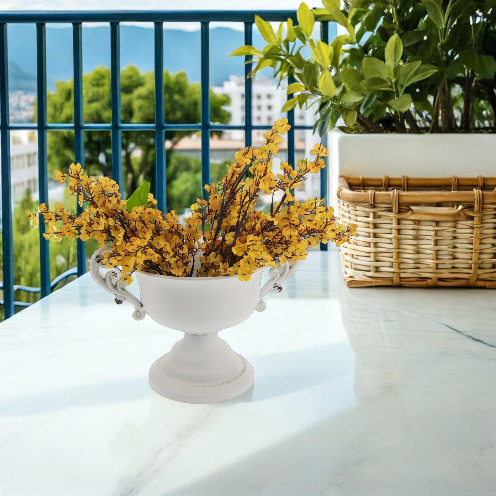 Vintage Metall Pflanzgefäß Urnenform 28cm Rustikaler Blumentopf aus Eisen für Terrasse Garten Dekorative Gartenvase für Innen und Außen Handgefertigt mit Breiter Öffnung