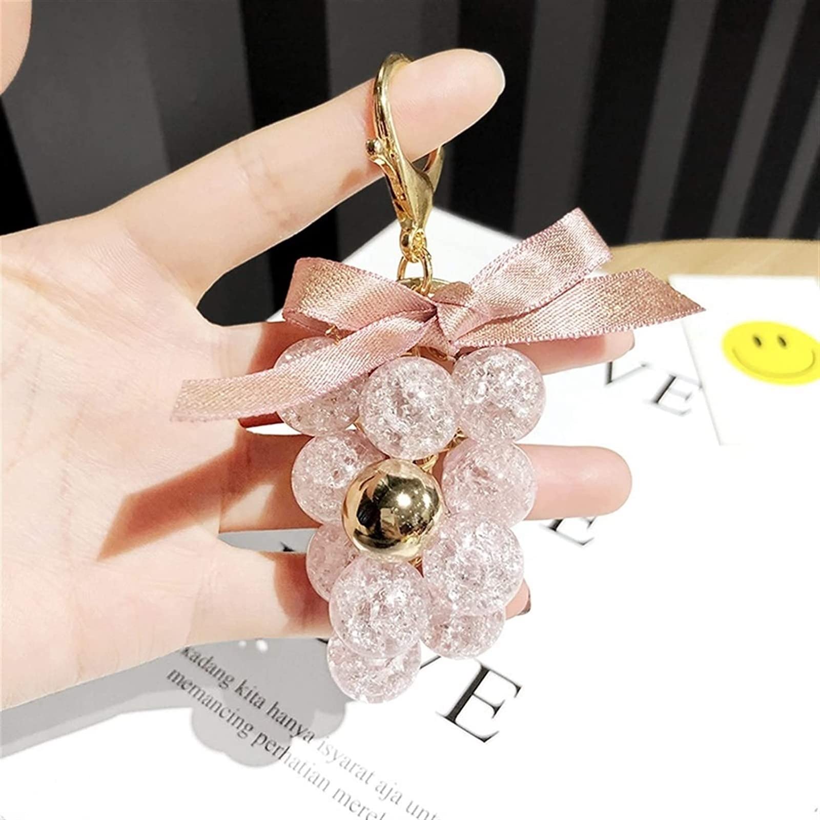 Llaveros Llavero de dibujos animados, lindo llavero de uva de cristal, cinta, joyería con lazo, colgante de bolso para niñas, llavero, cuentas redondas, accesorios de joyería, dibujos animados. (Col
