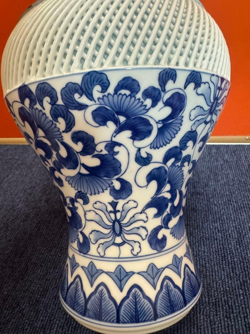 Amazon.co.jp: 1568 有田焼 網目透かし壺 琴峰 蓋付き 染付青花花瓶