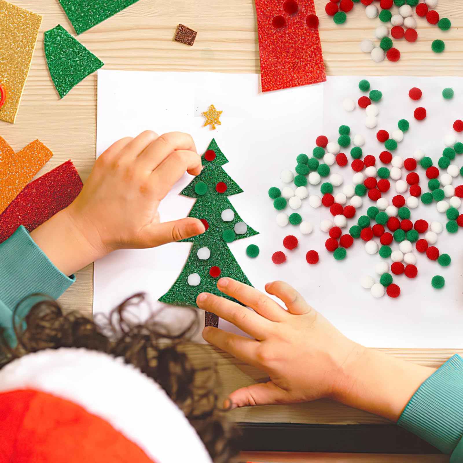 Lot De 1000 Pompons De Noël Rouges, Verts Et Blancs - Diamètre 1 Cm En Polyester, Parfaits Pour La Décoration Du Sapin - 10