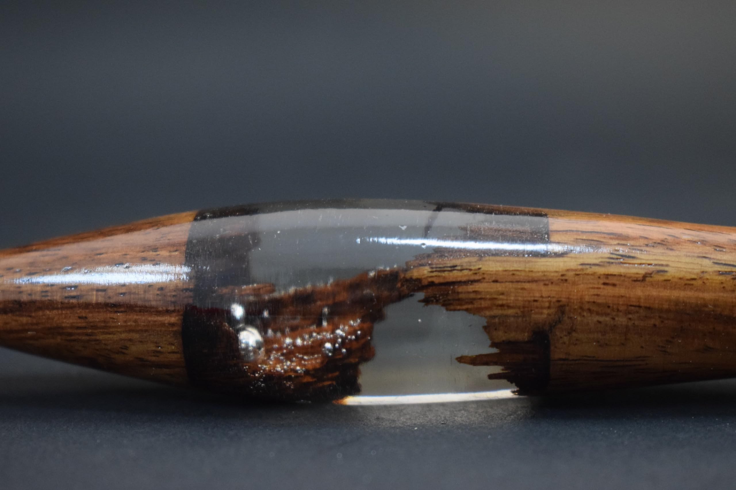 Wooden and Resin Crochet Hook. That Product is Unique Pattern for Easy Grip. Size 4.5mm 5mm 5.5mm 6mm 6.5mm