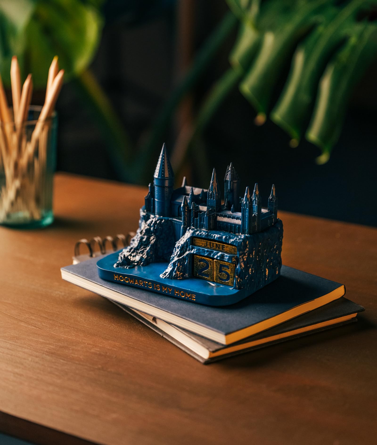 Calendario Perpetuo Harry Potter Castillo Hogwarts 3D - Figura Harry Potter Regalos │ Decoración Habitacion para niños y adultos (14,2x10cm)