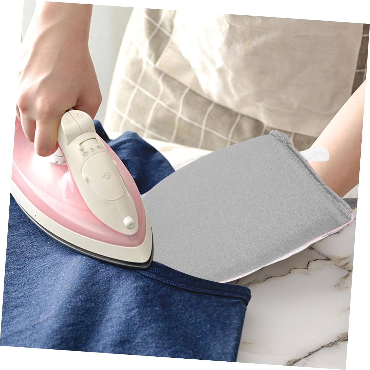 2pcs Garment Steamer Ironing Glove Heat Resistant Ironing Mitt for Travel Professional Steamer Glove Mitt Compact Comfortable for Men Women