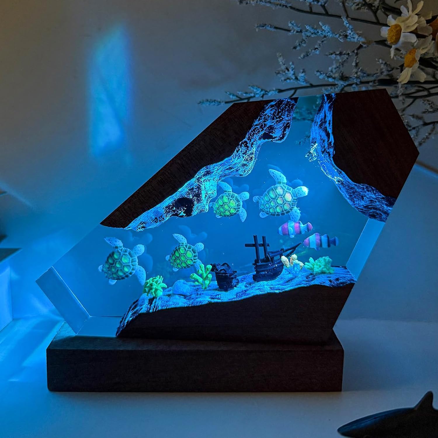 Sea Turtle Ocean Resin Lamp - Handmade Resin Night Light with USB Port, Variable Lights, Sea Turtle Gifts for Women and Men, Ocean Enthusiast Collectibles, Unique Birthday Gifts for Him & Her (6"x4") - Image 5