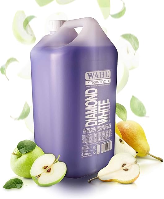 Wahl Diamond White Shampoo, Dog Shampoo, Shampoo for Pets, Natural Pet Friendly Formula, For White and Light Pet Coats, Concentrate 15:1, Remove Dirt and Stains, 5 Litre