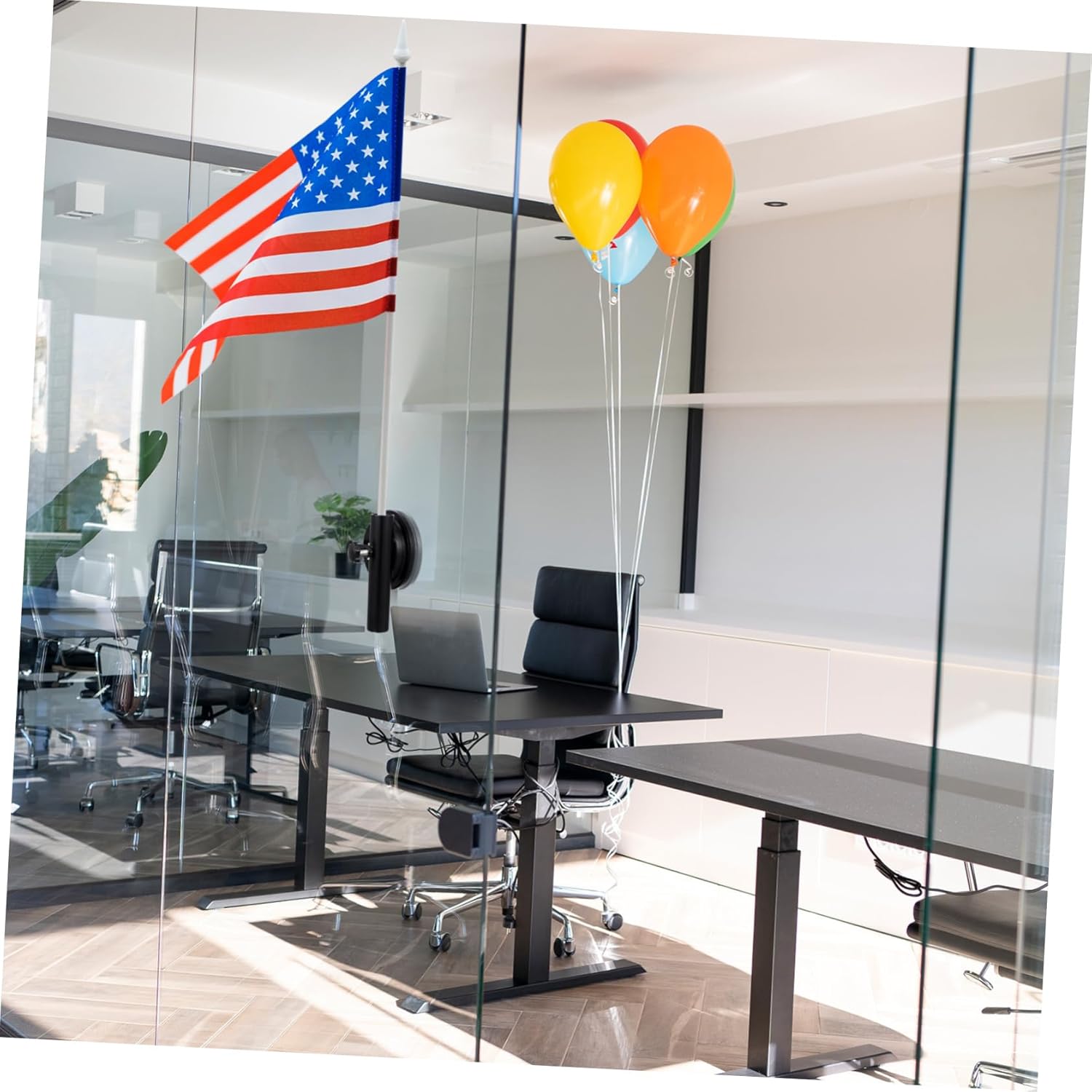 Practical Flag Pole Bracket Suction Design Flagpole Rack for Hitch Flag Pole