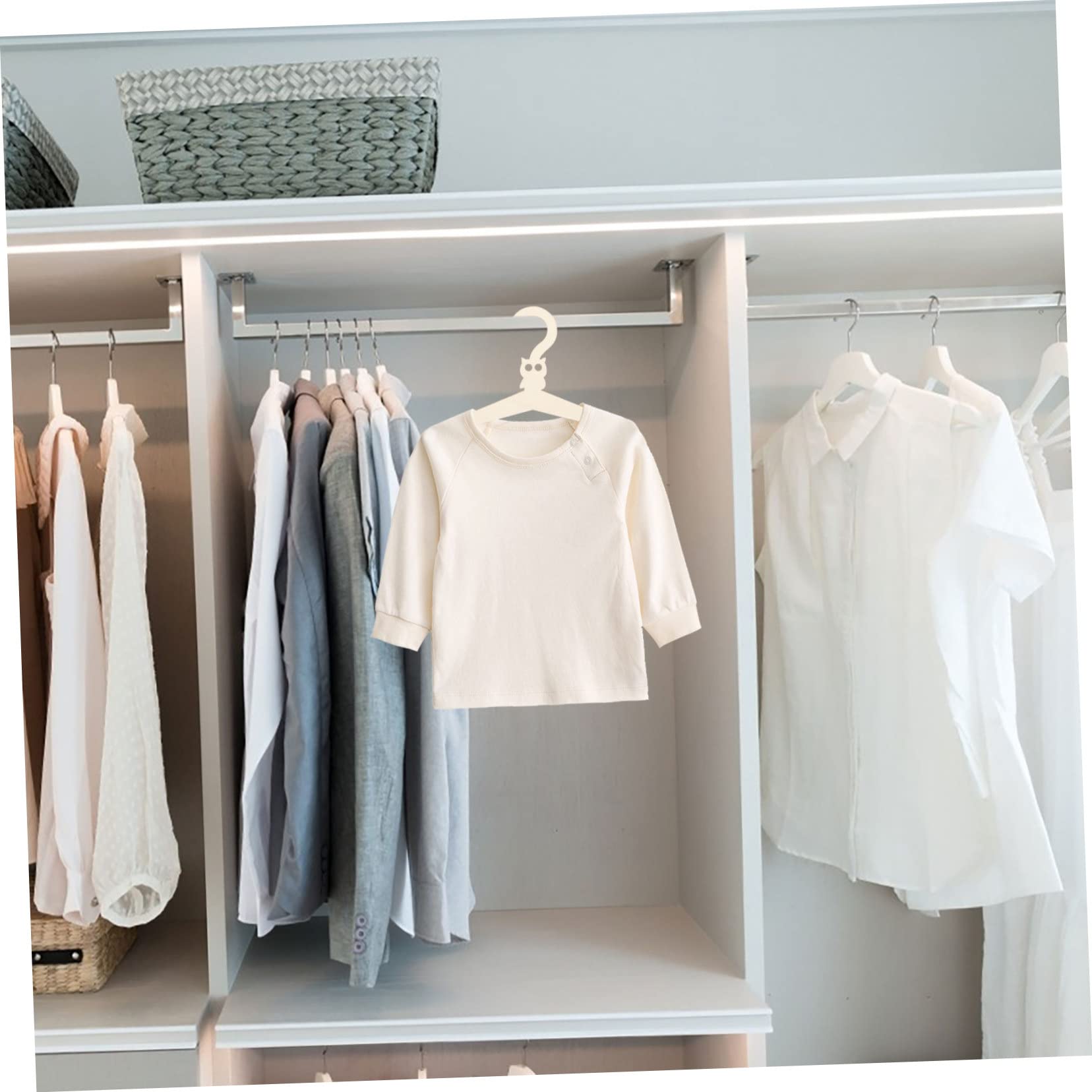 KOMBIUDA 5pcs DIY Animal Hangers for Clothes Cartoon Hangers with Smooth Surface for Shower and for Nursery Decor