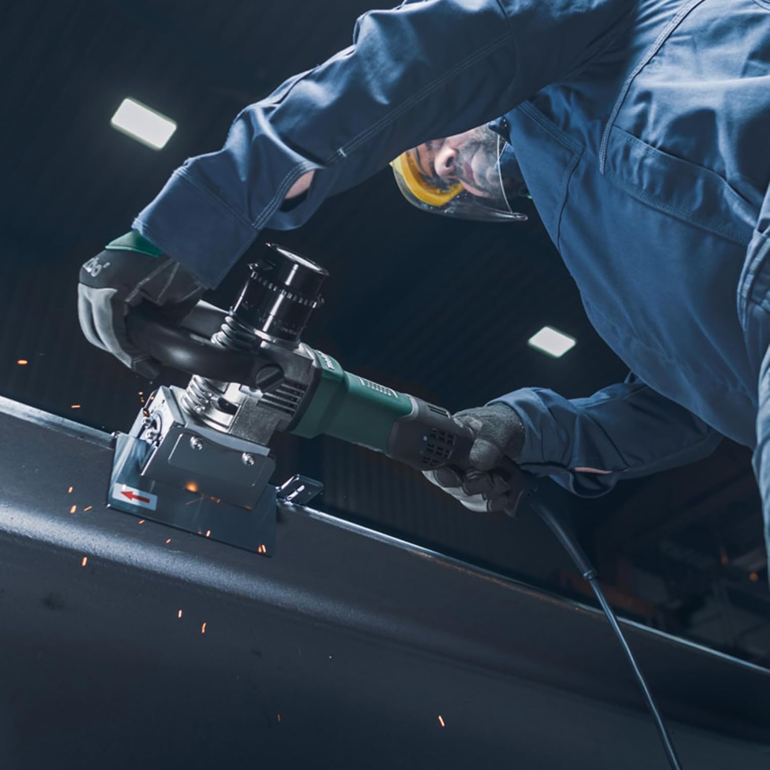 Metabo 5/8-Inch Metal Beveling Tool, Variable Speed, Vario-Tacho-Constamatic (VTC)-Full Wave Electronics, Large Surface Guide Plates, One-touch Controller, KFMVP 17-15 F, 601771620